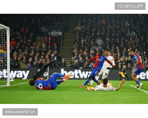 曼城的冠军之路:阵容冲突与战术管理危机背后的豪门崛起 曼城的冠军之路:阵容冲突与战术管理危机背后的豪门崛起