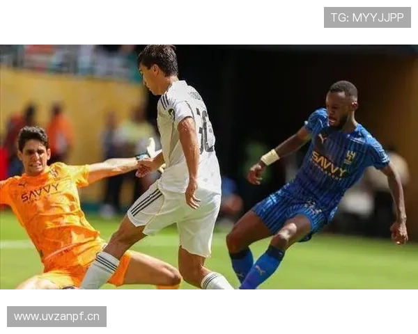 皇马中锋短缺问题持续,对赛季争冠形势形成制约 皇马中锋短缺问题持续,对赛季争冠形势形成制约