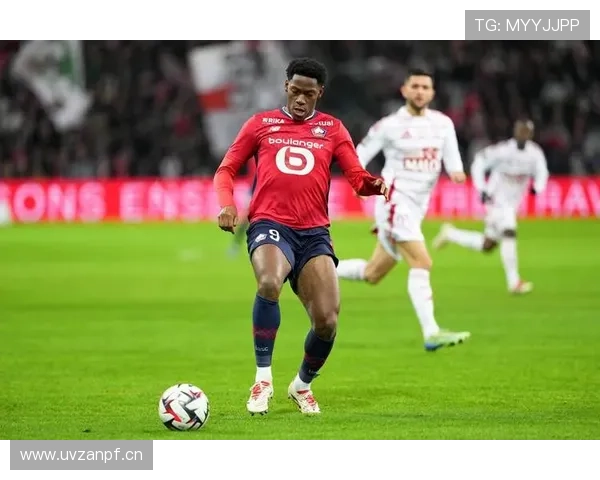 乔纳森·戴维与拉卡泽特：技术型前锋战术角色对比