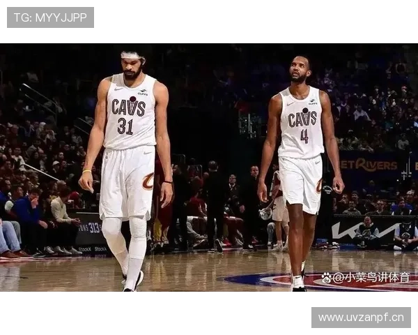 埃文·莫布里挡拆制造错位拉开内线得分差距